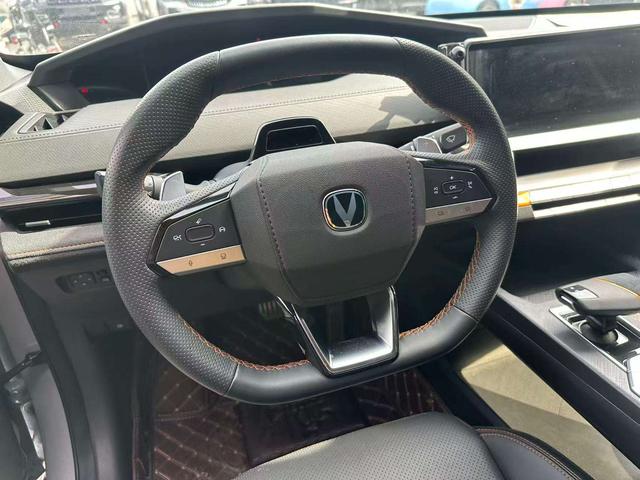 Changan UNI-V 2022 1.5T Sport – фото 5
