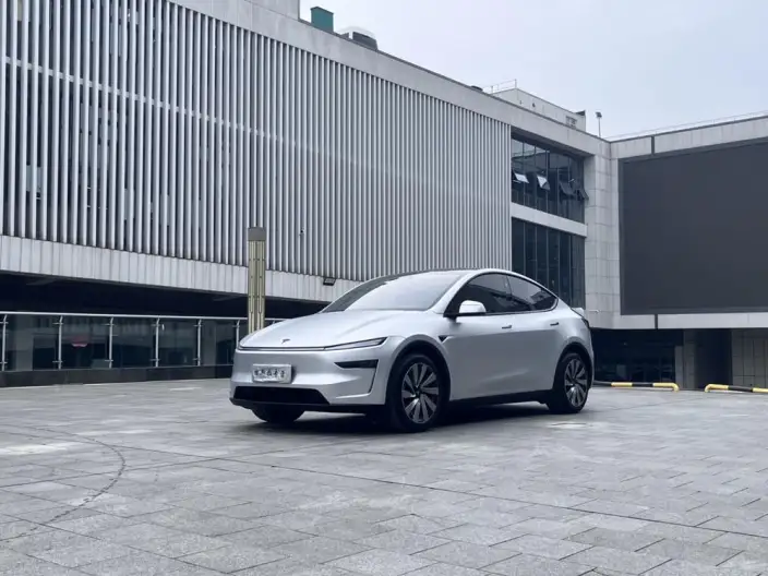 Model Y 2025 Model Rear-wheel drive version