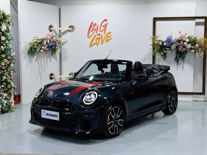 MINI JCW 2025 Model JOHN COOPER WORKS CABRIO