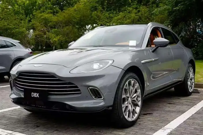 Aston Martin DBX 2024 Model 4.0T V8