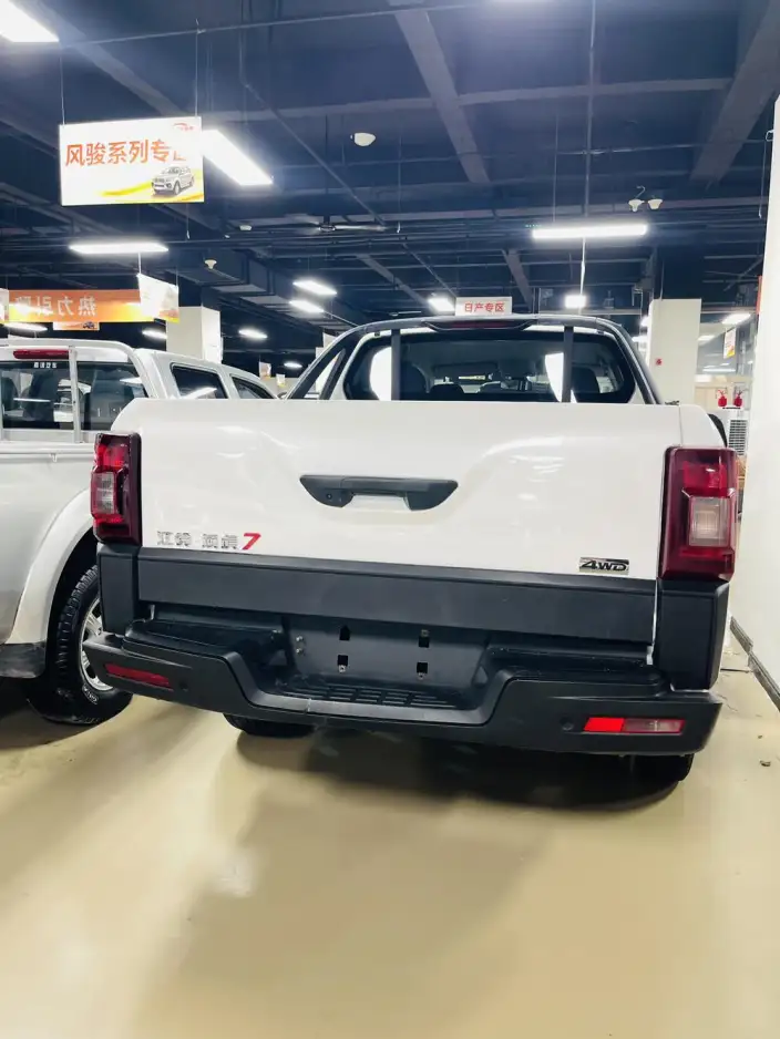 Yutong Domain Tiger 7 2020 Model 2.0T Diesel Automatic 4WD Comfort Edition Short axis China VI JX4D20A6L