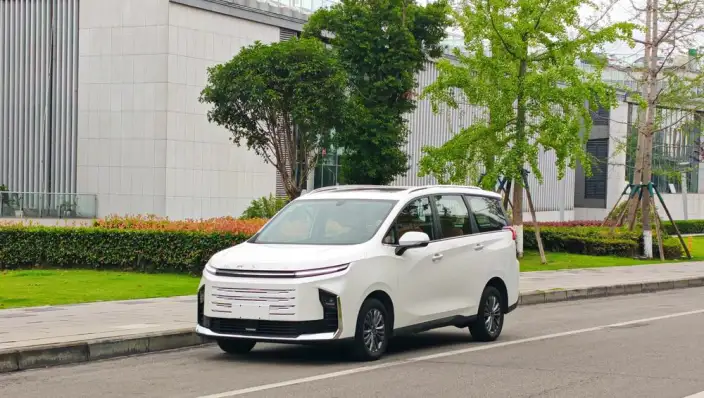 Maxus G50 PHEV 2025 Model Pilot Edition