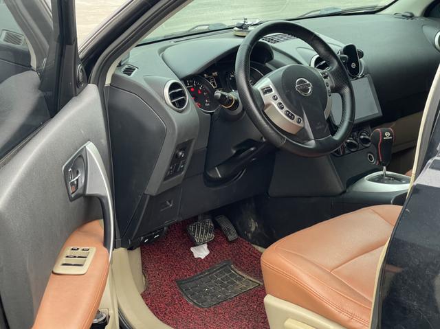 Nissan Qashqai 2012 2.0XL Fire CVT FWD – фото 9