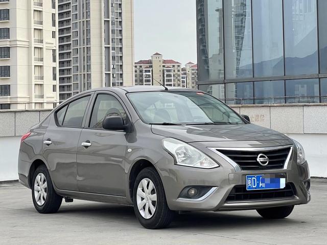 Nissan Sunny 2016 1.5XE CVT Leading – фото 2