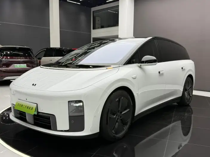 Li Auto i8 2025 Model Standard Edition