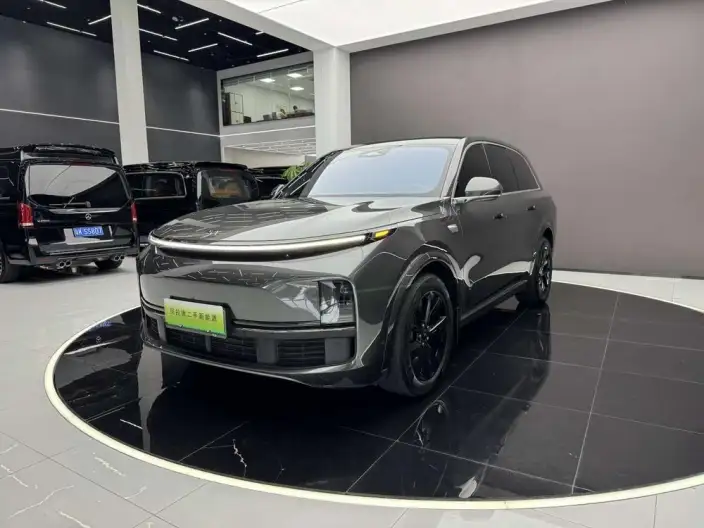 Li Auto L8 2023 Model Air Edition