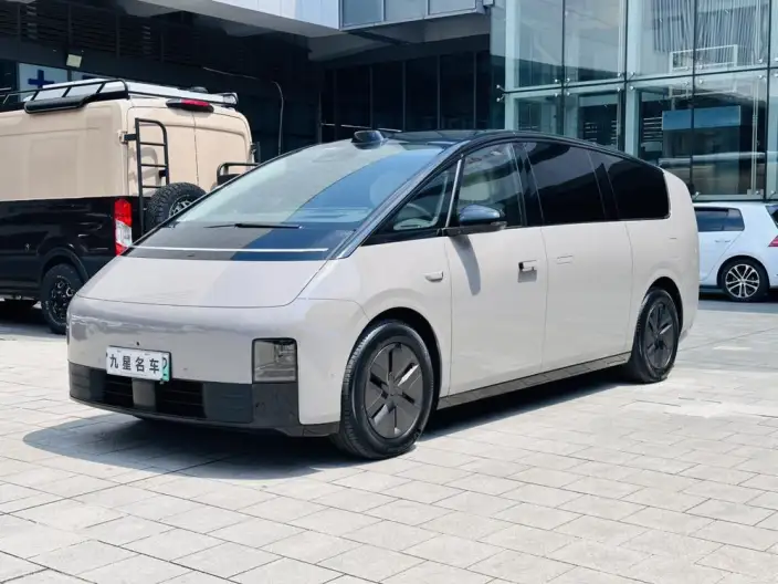 Li Auto MEGA 2024 Model Ultra Edition