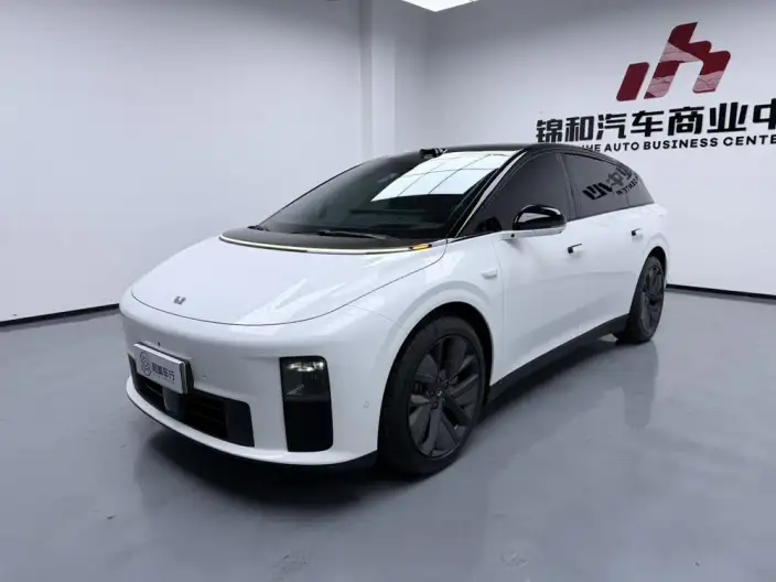 Li Auto i6 2025 Model 2WD Standard Edition