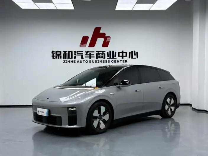 Li Auto i6 2025 Model 2WD Standard Edition
