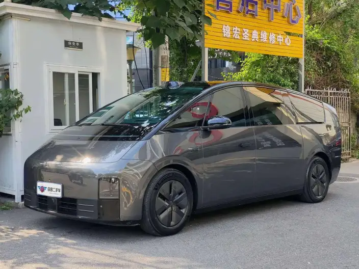 Li Auto MEGA 2024 Model Ultra Edition