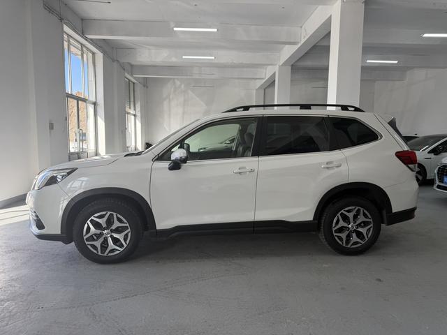 Subaru Forester 2022 2.0i AWD Luxury EyeSight – фото 8