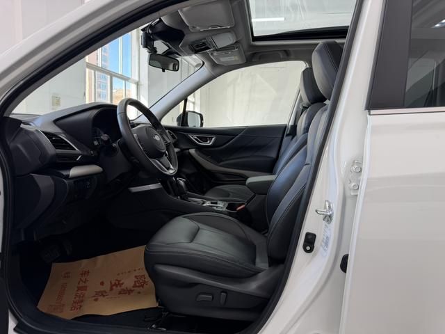 Subaru Forester 2022 2.0i AWD Luxury EyeSight – фото 13
