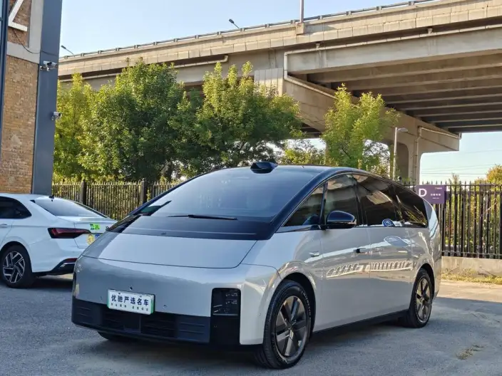 Li Auto MEGA 2024 Model Ultra Edition