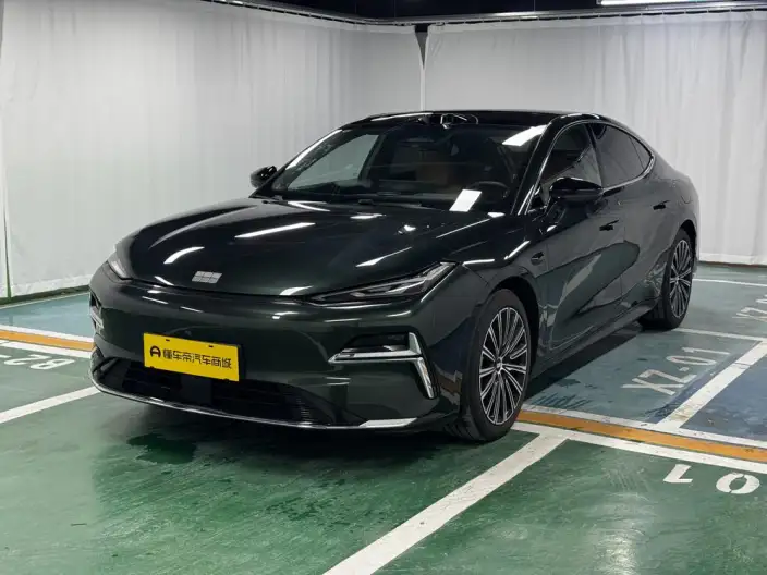 Geely Galaxy E8 PHEV 2025 Model 130km EM-P Galaxy Edition