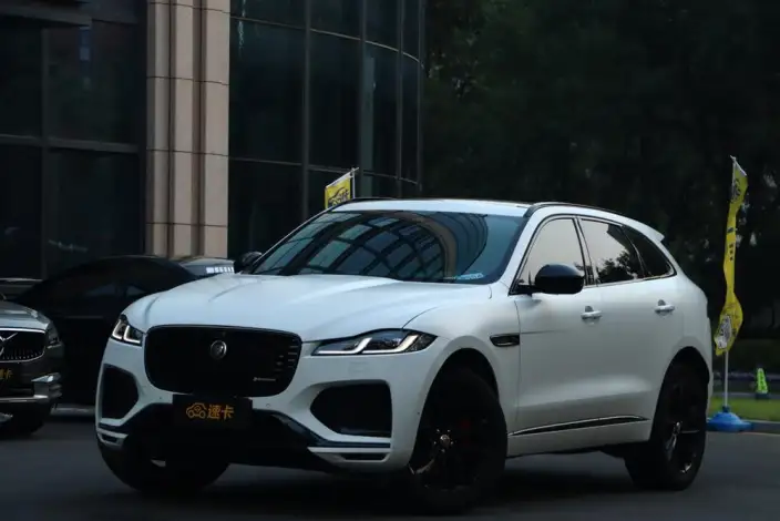 Jaguar F-PACE 2022 Model P250 R-Dynamic BLACK