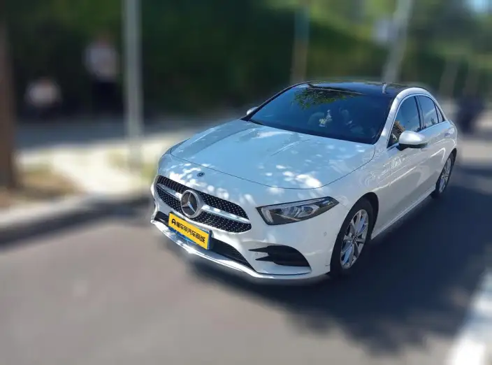 Mercedes-Benz A-class 2022 Model Facelift A 200 L Sports sedan Fashion Edition