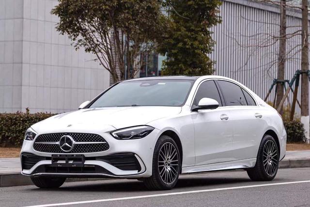 Mercedes-Benz C-Class 2023 Facelift C 260 L Sport – фото 1