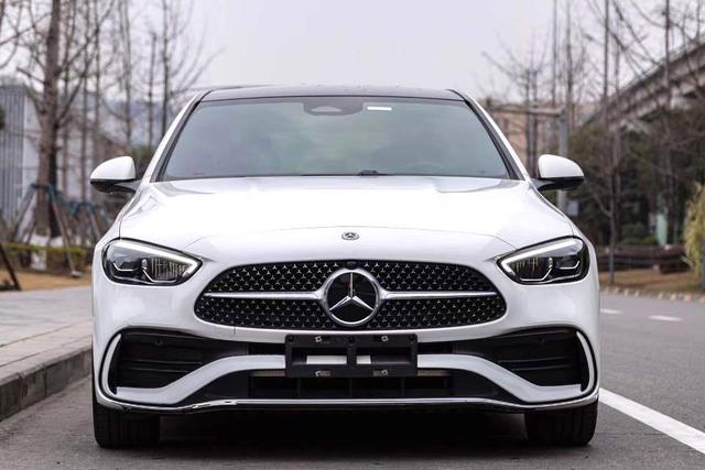 Mercedes-Benz C-Class 2023 Facelift C 260 L Sport – фото 2