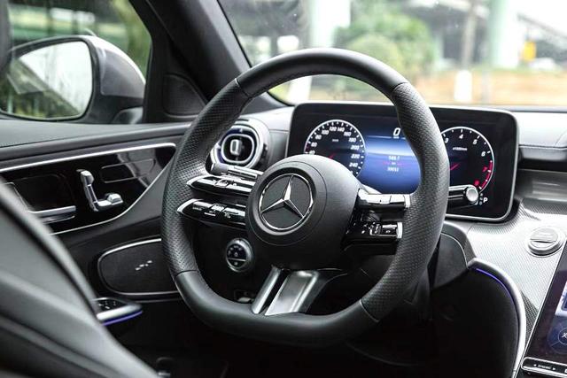 Mercedes-Benz C-Class 2023 Facelift C 260 L Sport – фото 7