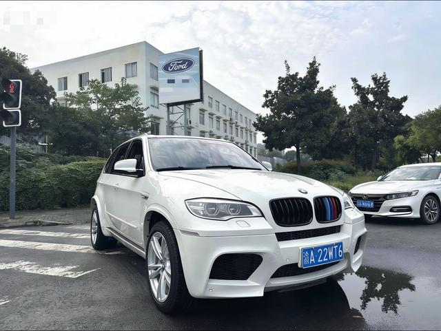 BMW X5 M 2013 модификация X5 M – фото 7