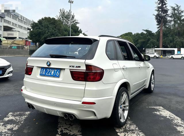 BMW X5 M 2013 модификация X5 M – фото 10