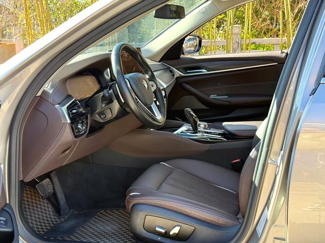 BMW 5 Series 2021 Modi f ied 530Li Leader Luxury Package – фото 4