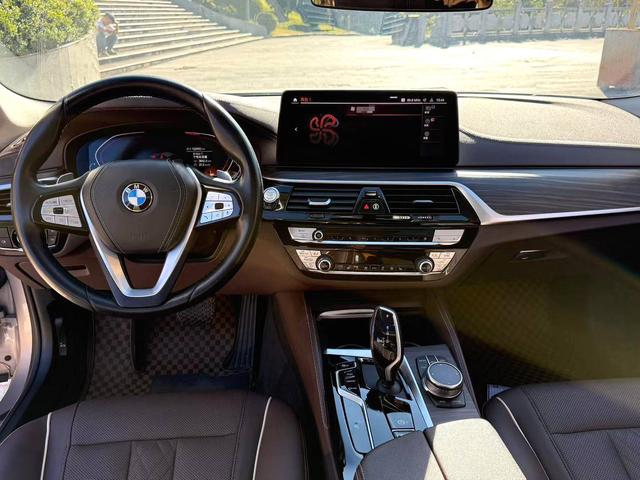 BMW 5 Series 2021 Modi f ied 530Li Leader Luxury Package – фото 5