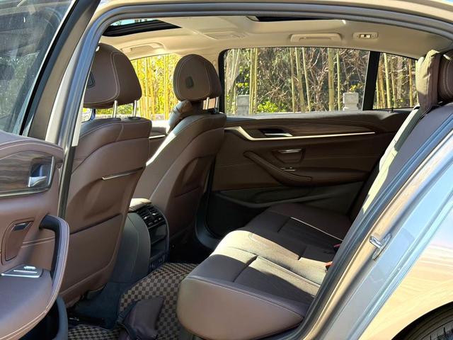BMW 5 Series 2021 Modi f ied 530Li Leader Luxury Package – фото 6