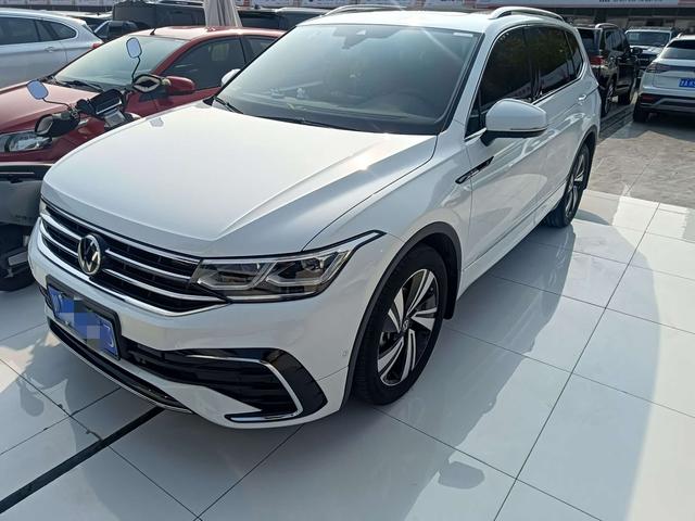 Volkswagen Tiguan L Раздел 2023 380TSI 4WD R-Line Ultimate Edition 7 seat – фото 1