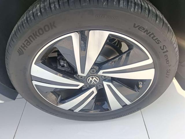 Volkswagen Tiguan L Раздел 2023 380TSI 4WD R-Line Ultimate Edition 7 seat – фото 8