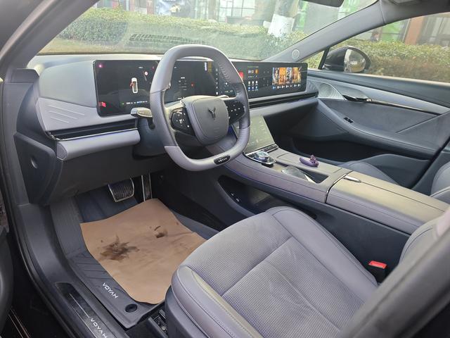 VOYAH Pursuit PHEV 2024 модификация Ultra-long Endurance 4WD Ultimate Edition – фото 6