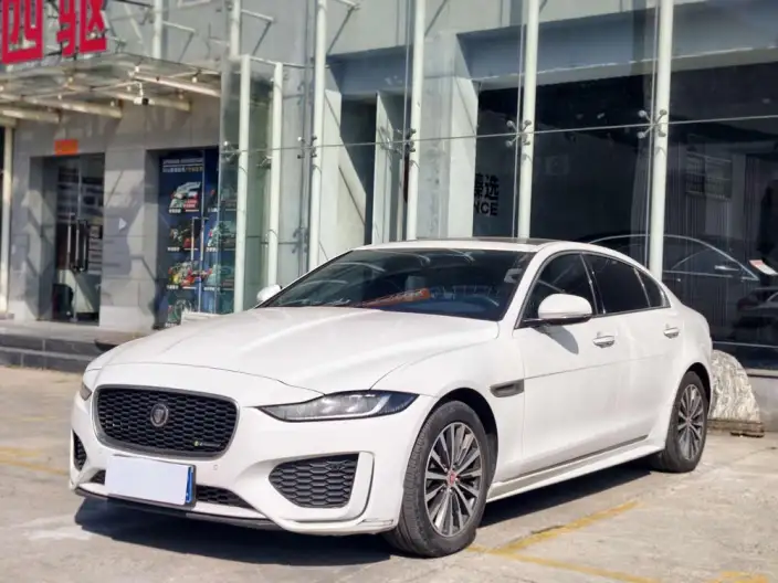 Jaguar XE L 2021 Model 2.0T 200PS R-DYNAMIC Youth Sports Edition