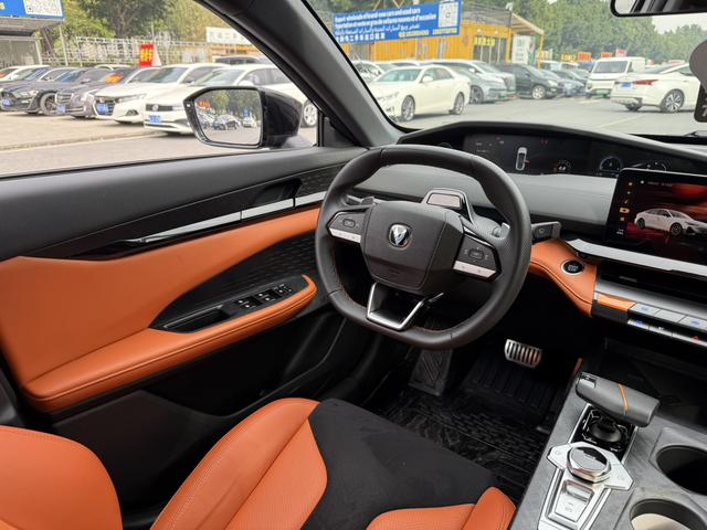 Changan UNI-V 2023 1.5T Sport – фото 6