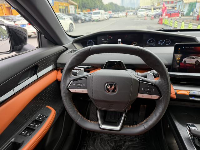 Changan UNI-V 2023 1.5T Sport – фото 7