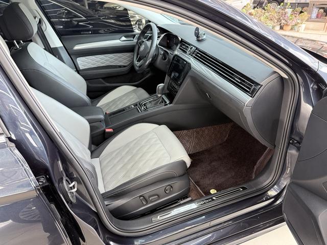 Volkswagen Magotan 2023 2 Million Vehicle Commemorative Edition 330TSI DSG Leader – фото 5