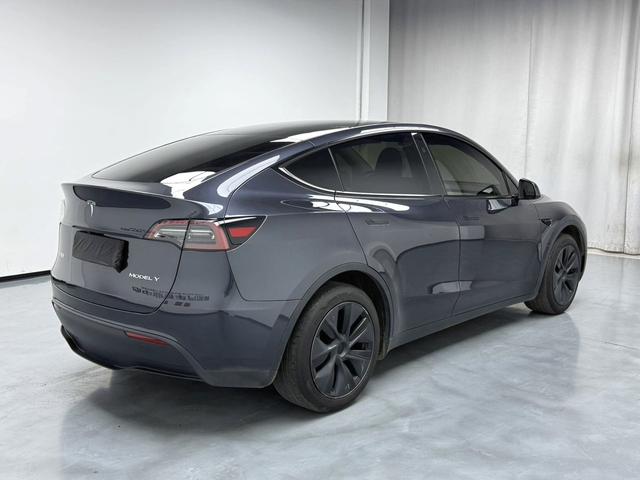 Tesla Model Y 2024 RWD – фото 7
