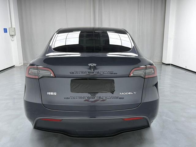 Tesla Model Y 2024 RWD – фото 8