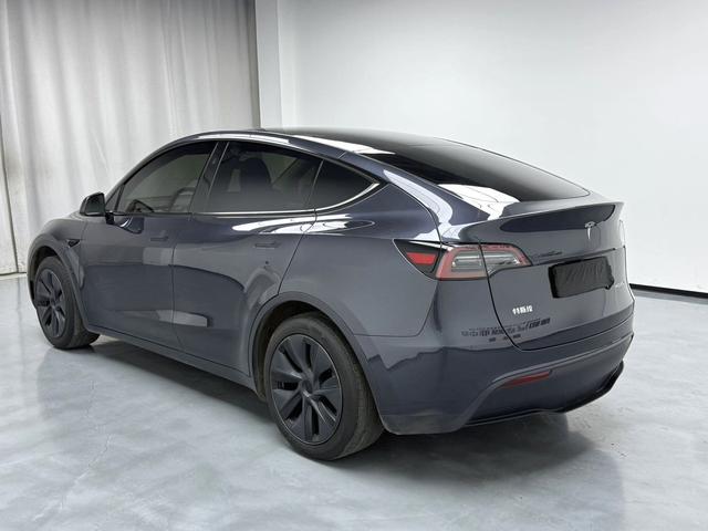 Tesla Model Y 2024 RWD – фото 9