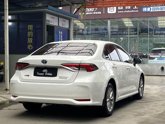 Toyota Corolla 2021 Hybrid 1.8L E-CVT Elite – фото 6