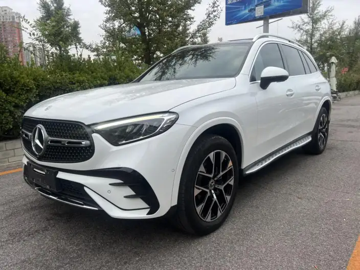 Mercedes-Benz GLC 2023 Model GLC 260 L 4MATIC Luxury Model 7 seat