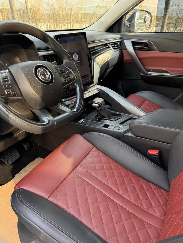 Forthing T5 Модель 2020 года 1.5T Automatic Luxury Country VI – фото 4
