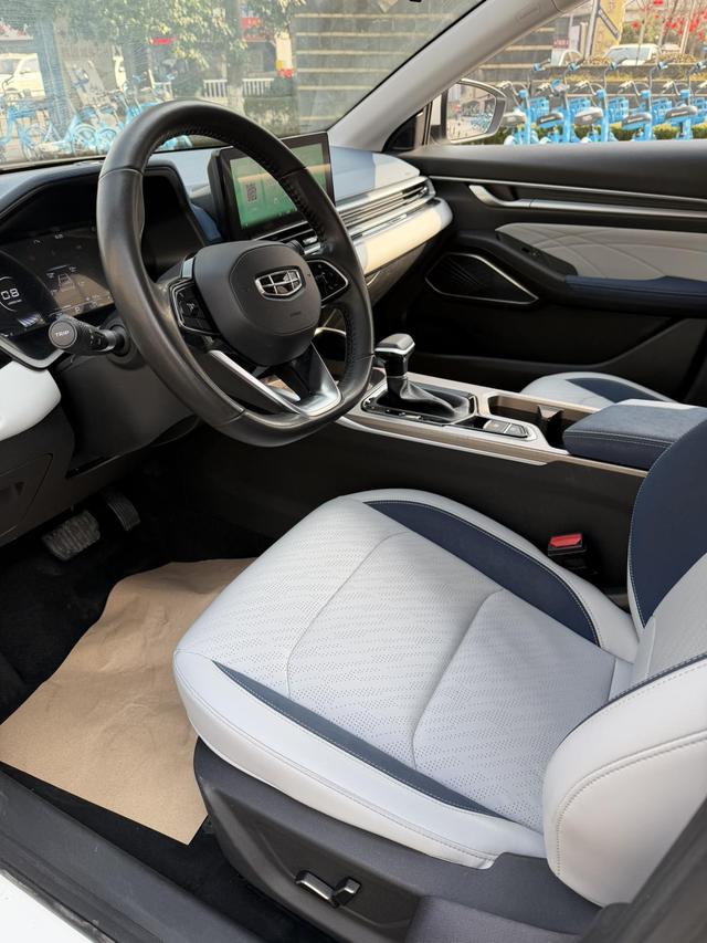 Geely Emgrand 2022 4th Gen 1.5L CVT Flagship – фото 5