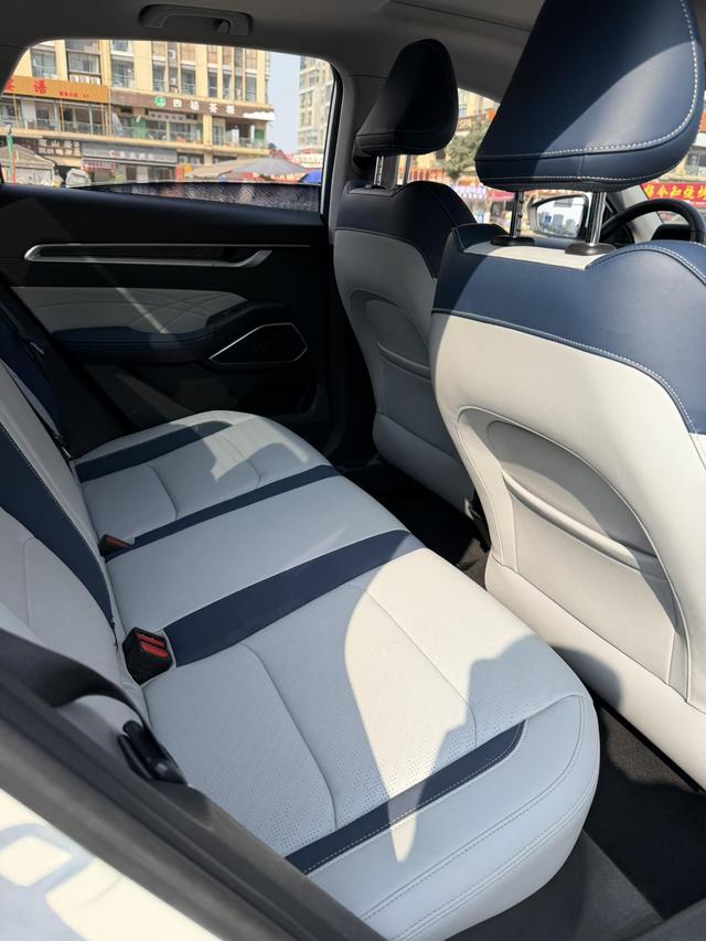 Geely Emgrand 2022 4th Gen 1.5L CVT Flagship – фото 8