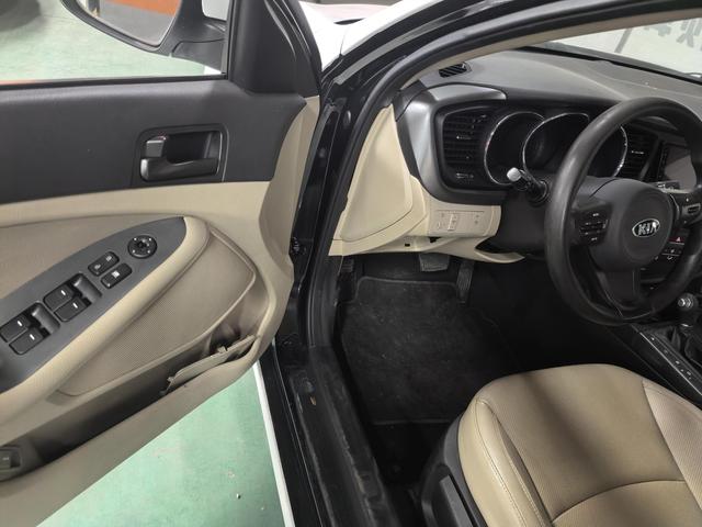 Kia K5 2015 2.0L Automatic GL – фото 5