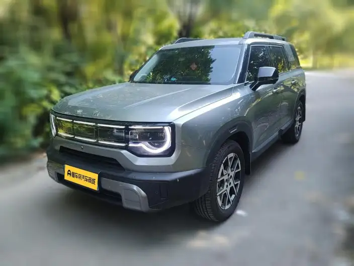 BAIC BJ30 2026 Model Traveler 1.5T DHT Hybrid Standard Edition