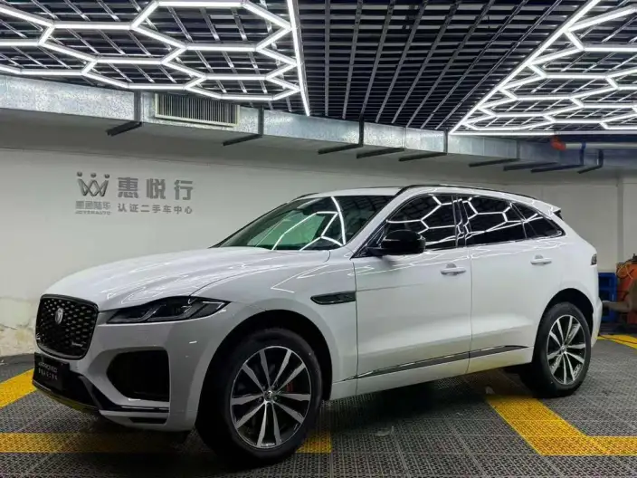 Jaguar F-PACE 2024 Model P250 R-Dynamic SE