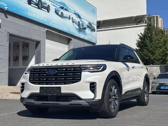 Ford Explorer 2023 Model EcoBoost 285 4WD Titan Jin Edition 6 seat