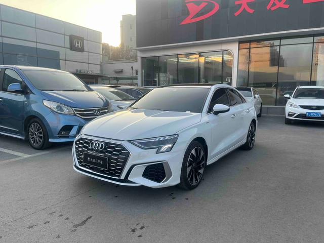 Audi A3 2024 A3L Limousine 35 TFSI Enterprising Elegance – фото 1
