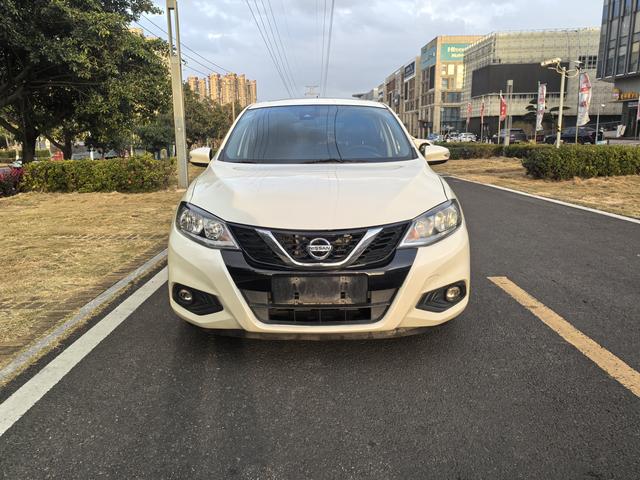Nissan Tiida 2016 1.6L CVT Cool Move – фото 2
