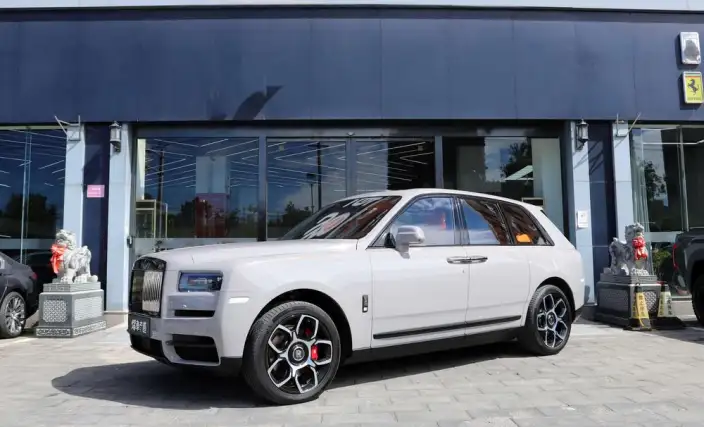 Cullinan 2020 Model Black Badge
